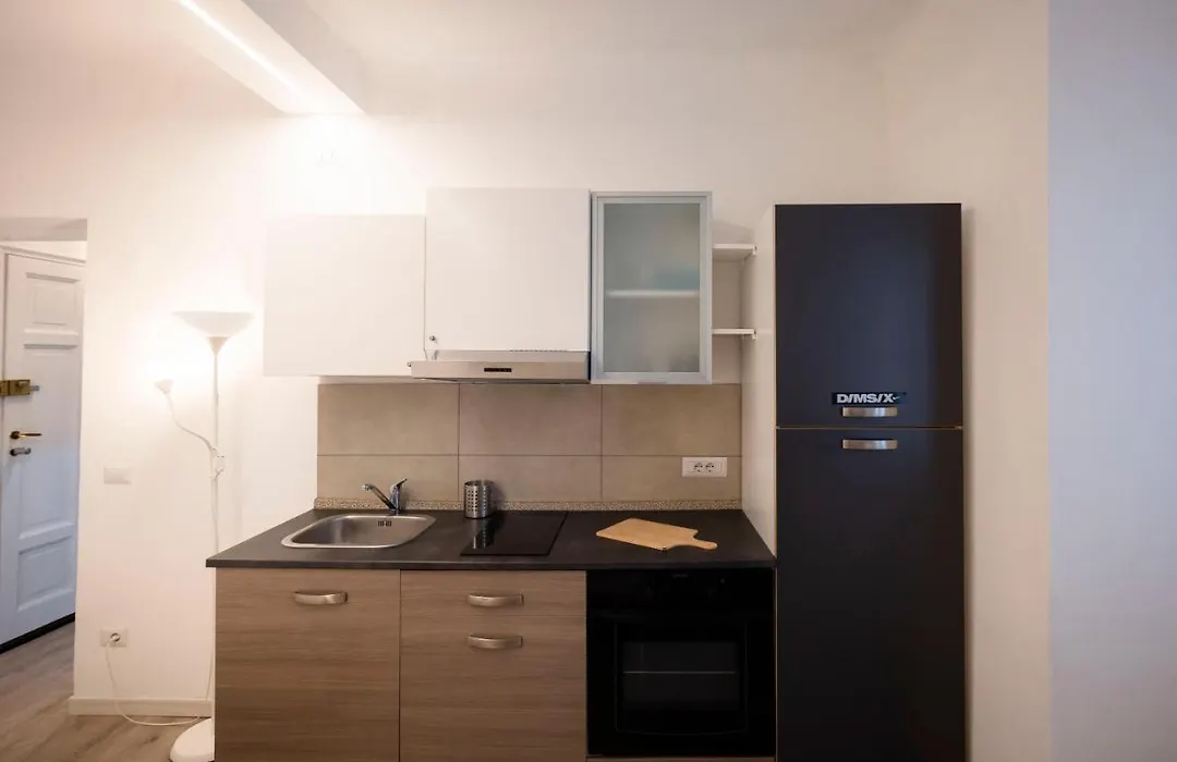 Loft Moderno in Porta Venezia-1